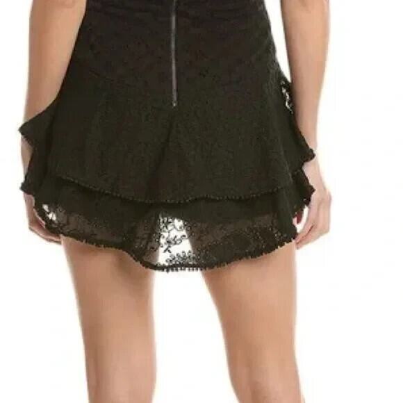 ALICE + OLIVIA HARTFORD SMOCKED BUSTIER ROMPER BLACK LACE SZ 14 - Picture 3 of 4